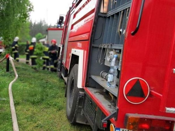 Czy straż przyjechała do pożaru bez wody?