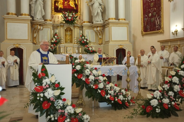 Trzy dekady w sercu Boga i Kościoła