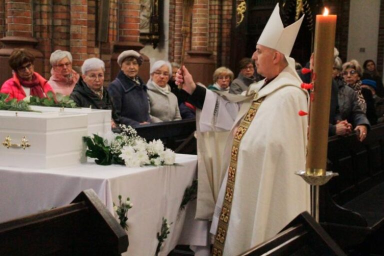 Każde z nich żyje w sercu Boga