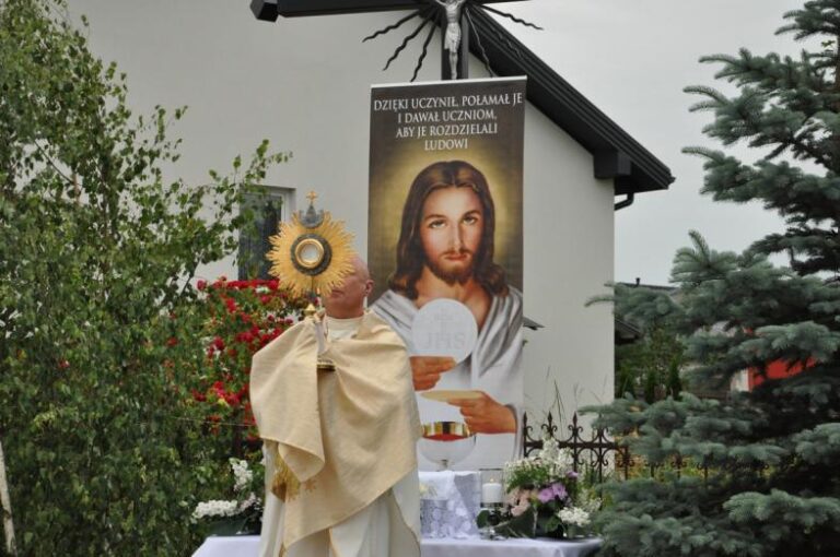 Idziemy za Chrystusem żywym i prawdziwym