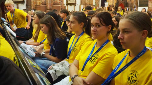 Stypendyści Fundacji “Dzieło Nowego Tysiąclecia” w diecezji siedleckiej