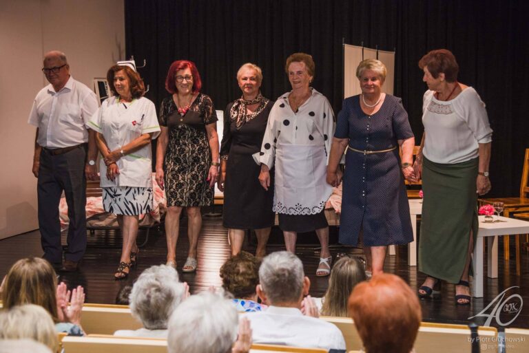 Seniorzy na scenie